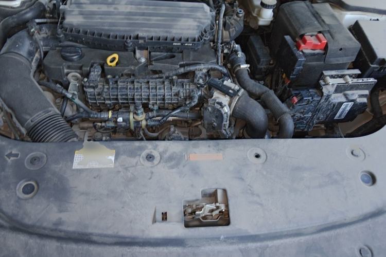 Used Dongfeng Aeolus Yixuan MAX 2023 1.5T Super Cool Trendy Dad Edition Engine Bay