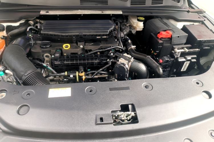 Used Dongfeng Aeolus Yixuan MAX 2023 1.5T Super-Powered Dad Edition Engine Bay