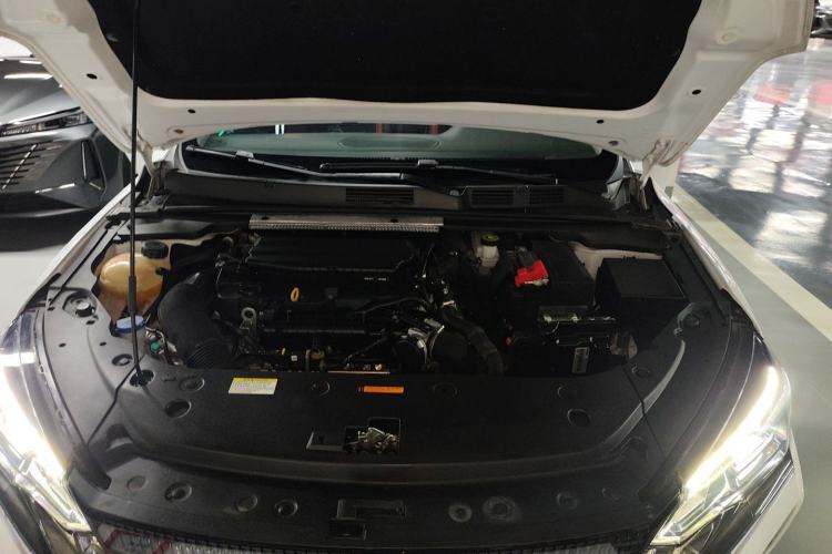 Used Dongfeng Aeolus Yixuan MAX 2023 1.5T Super-Powered Dad Edition Engine Bay
