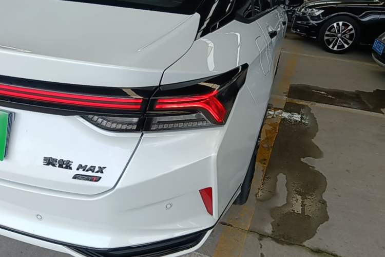 Used Dongfeng Aeolus Yixuan MAX 2023 1.5T Super Cool Trendy Dad Edition Exterior 1
