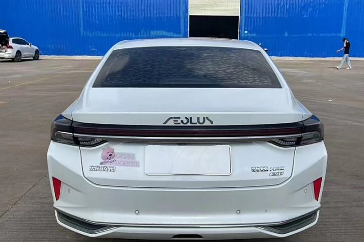 Used Dongfeng Aeolus Yixuan MAX 2023 1.5T Ultra-Stylish Trendsetting Dad Edition Exterior 4