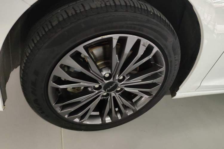 Used Dongfeng Aeolus Yixuan MAX 2023 1.5T Super-Powered Dad Edition Exterior 4