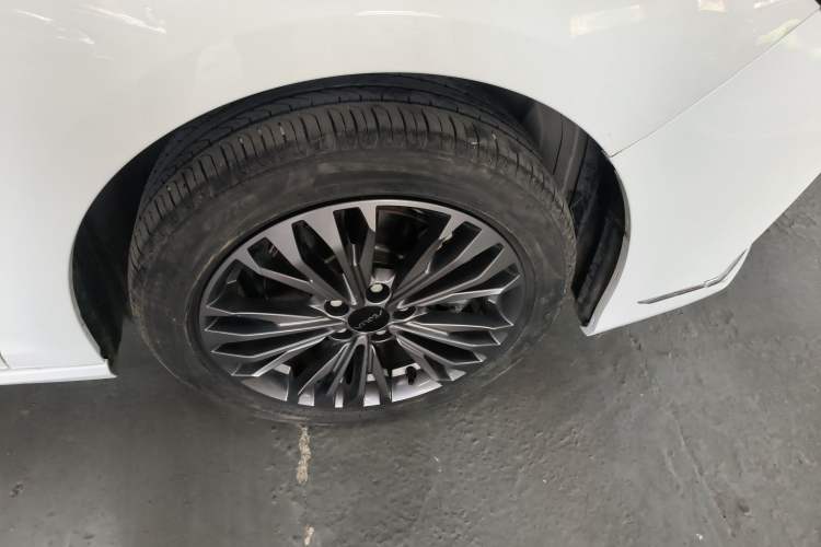 Used Dongfeng Aeolus Yixuan MAX 2023 1.5T Super-Powered Dad Edition Exterior 5