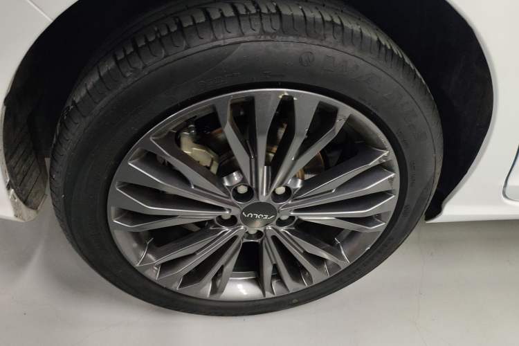 Used Dongfeng Aeolus Yixuan MAX 2023 1.5T Super-Powered Dad Edition Exterior 5
