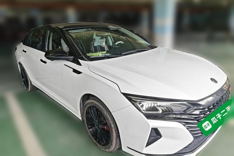 Used Dongfeng Aeolus Yixuan MAX 2023 1.5T Super Cool Trendy Dad Edition Front Right 45 Deg