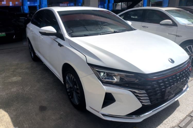 Used Dongfeng Aeolus Yixuan MAX 2023 1.5T Super-Powered Dad Edition Front Right 45 Deg