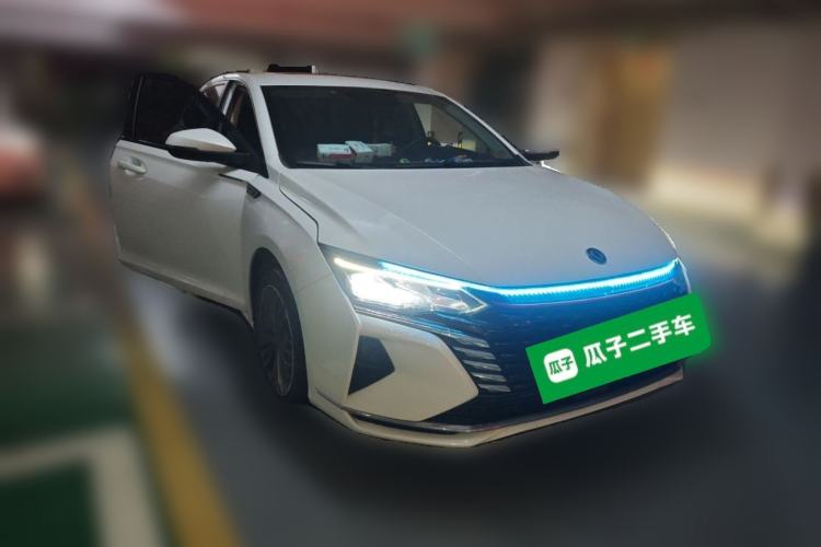 Used Dongfeng Aeolus Yixuan MAX 2023 1.5T Xingchi Edition Front Right 45 Deg