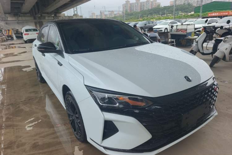 Used Dongfeng Aeolus Yixuan MAX 2023 1.5T Super Cool Trendy Dad Edition Front Right 45 Deg