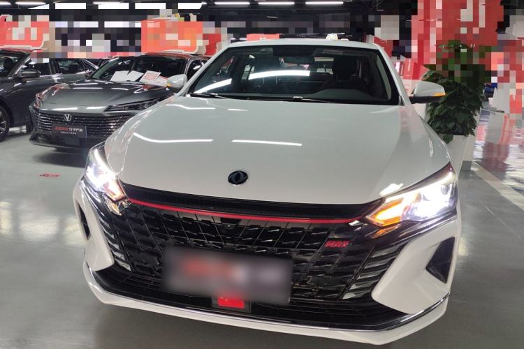 Used Dongfeng Aeolus Yixuan MAX 2023 1.5T Super-Powered Dad Edition Front