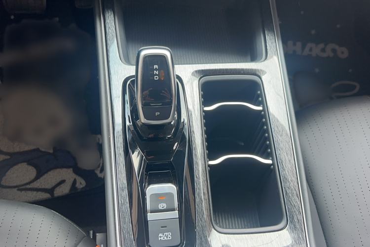 Used Dongfeng Aeolus Yixuan MAX 2023 1.5T Ultra-Stylish Trendsetting Dad Edition Gear Lever