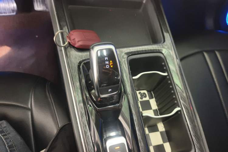 Used Dongfeng Aeolus Yixuan MAX 2023 1.5T Super-Powered Dad Edition Gear Lever