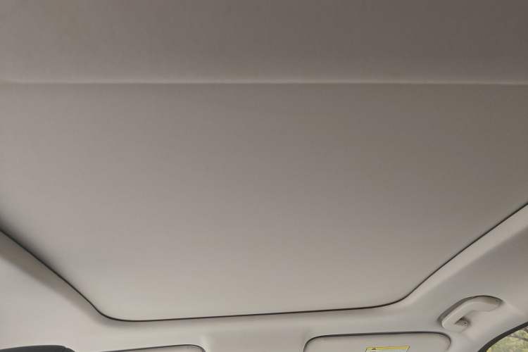 Used Dongfeng Aeolus Yixuan MAX 2023 1.5T Super Cool Trendy Dad Edition Headliner