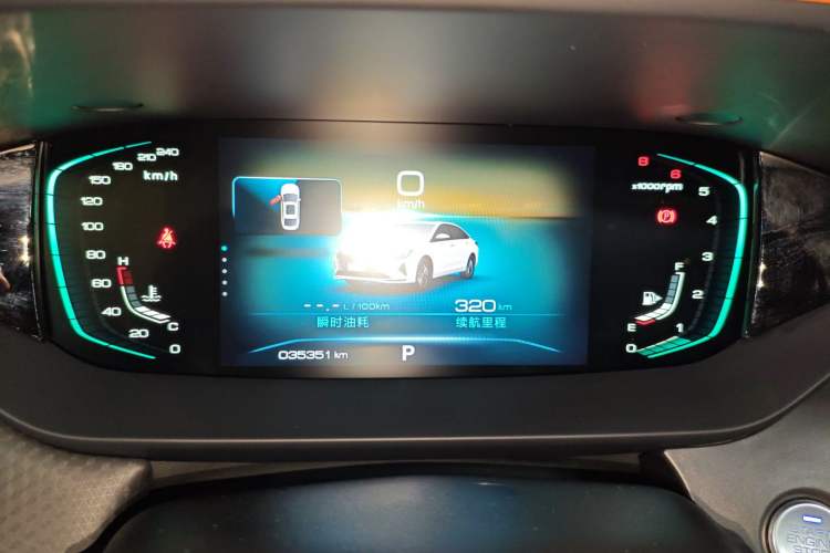Used Dongfeng Aeolus Yixuan MAX 2023 1.5T Ultra-Stylish Trendsetting Dad Edition Instrument Cluster