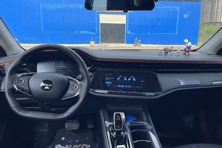 Used Dongfeng Aeolus Yixuan MAX 2023 1.5T Ultra-Stylish Trendsetting Dad Edition Interior 1