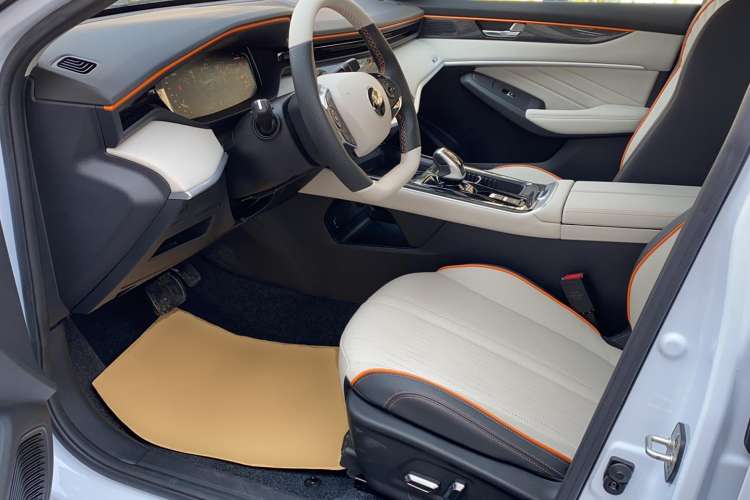 Used Dongfeng Aeolus Yixuan MAX 2023 1.5T Super Cool Trendy Dad Edition Interior 1