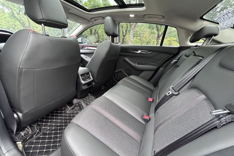 Used Dongfeng Aeolus Yixuan MAX 2023 1.5T Super-Powered Dad Edition Interior 1