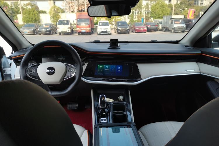 Used Dongfeng Aeolus Yixuan MAX 2023 1.5T Super Cool Trendy Dad Edition Interior 2