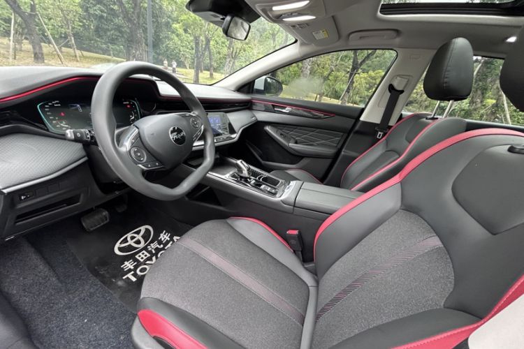 Used Dongfeng Aeolus Yixuan MAX 2023 1.5T Super-Powered Dad Edition Interior 2