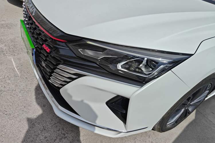 Used Dongfeng Aeolus Yixuan MAX 2023 1.5T Super-Powered Dad Edition Left Front Headlight