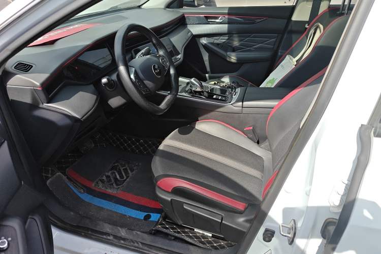 Used Dongfeng Aeolus Yixuan MAX 2023 1.5T Super-Powered Dad Edition Left Front Seat