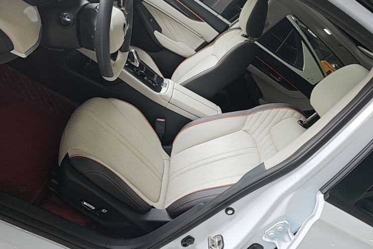 Used Dongfeng Aeolus Yixuan MAX 2023 1.5T Super Cool Trendy Dad Edition Left Front Seat