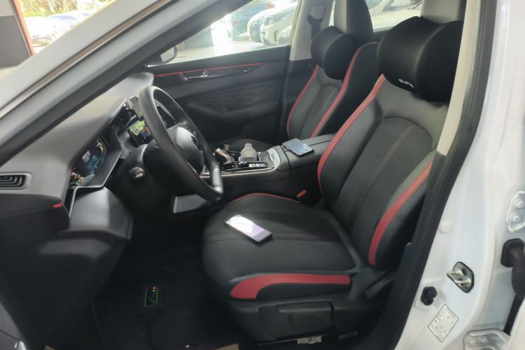 Used Dongfeng Aeolus Yixuan MAX 2023 1.5T Super-Powered Dad Edition Left Front Seat