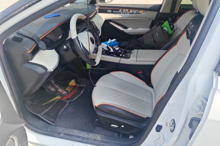 Used Dongfeng Aeolus Yixuan MAX 2023 1.5T Super Cool Trendy Dad Edition Left Front Seat