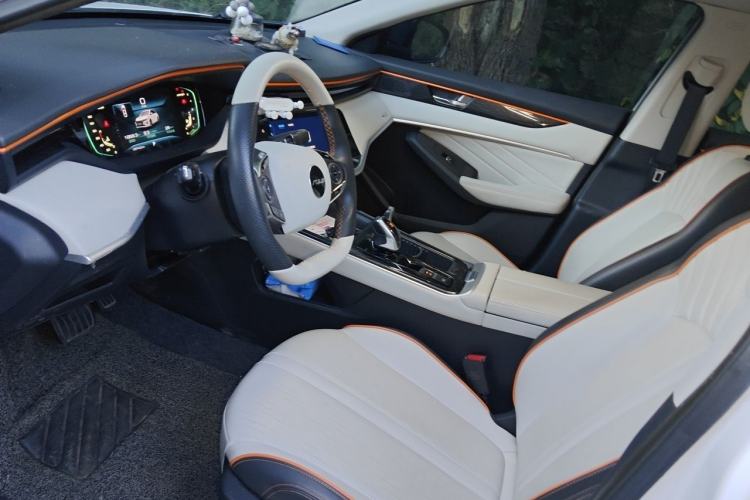Used Dongfeng Aeolus Yixuan MAX 2023 1.5T Super Cool Trendy Dad Edition Left Front Seat
