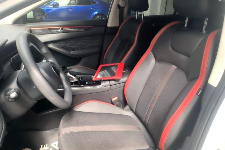 Used Dongfeng Aeolus Yixuan MAX 2023 1.5T Super-Powered Dad Edition Left Front Seat