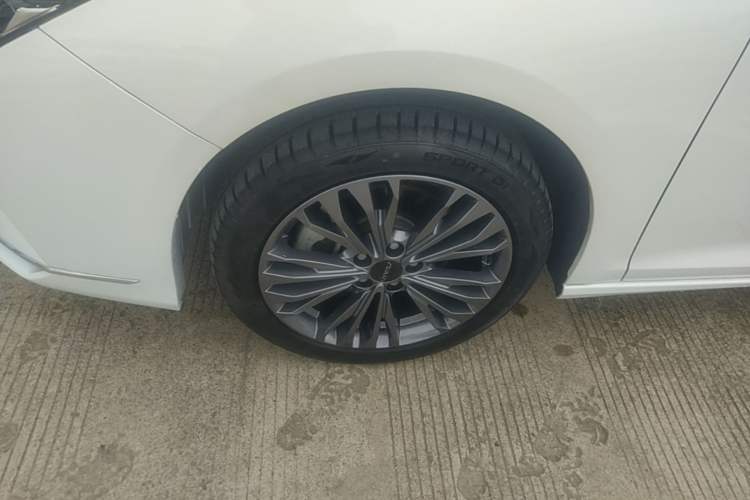 Used Dongfeng Aeolus Yixuan MAX 2023 1.5T Super-Powered Dad Edition Left Front Wheel Hub