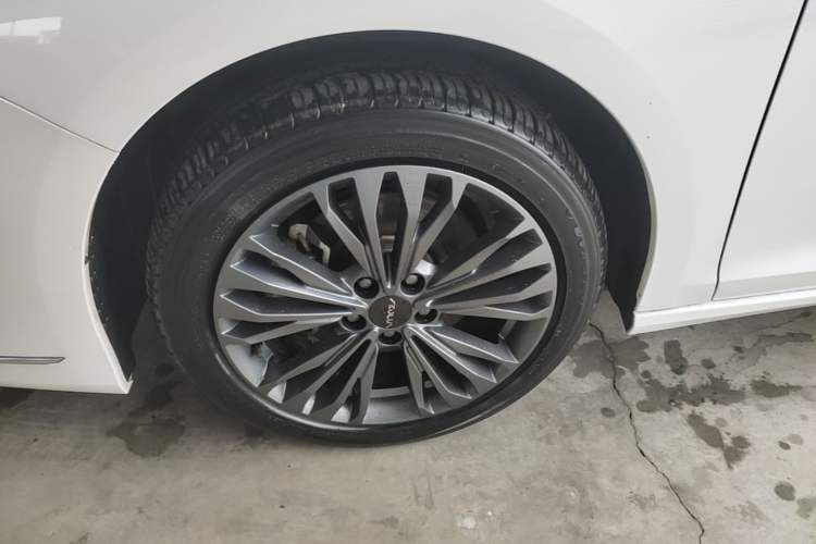Used Dongfeng Aeolus Yixuan MAX 2023 1.5T Super-Powered Dad Edition Left Front Wheel Hub