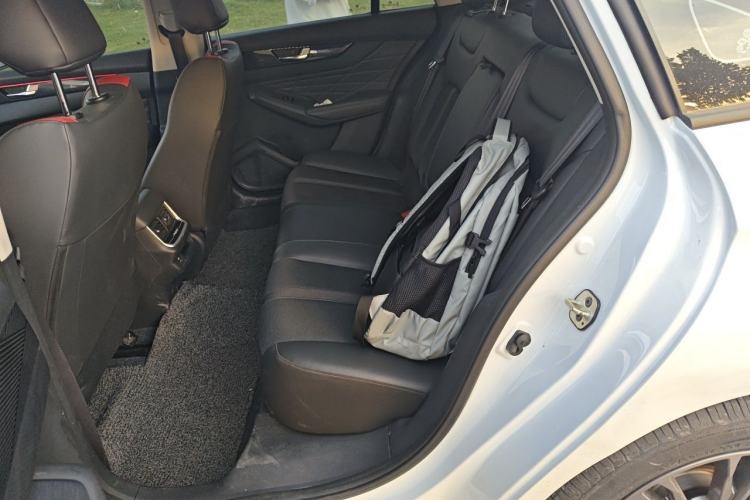 Used Dongfeng Aeolus Yixuan MAX 2023 1.5T Super-Powered Dad Edition Left Rear Seat