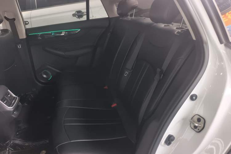 Used Dongfeng Aeolus Yixuan MAX 2023 1.5T Super-Powered Dad Edition Left Rear Seat