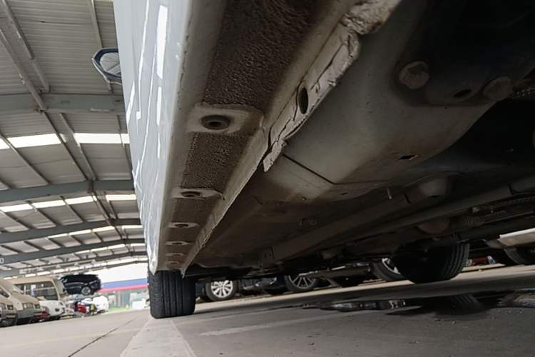 Used Dongfeng Aeolus Yixuan MAX 2023 1.5T Super Cool Trendy Dad Edition Left Side Sill