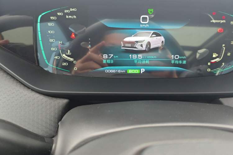 Used Dongfeng Aeolus Yixuan MAX 2023 1.5T Xingchi Edition Odometer Close Up