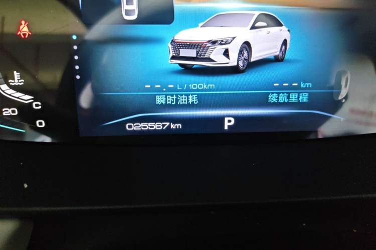 Used Dongfeng Aeolus Yixuan MAX 2023 1.5T Super Cool Trendy Dad Edition Odometer Close Up