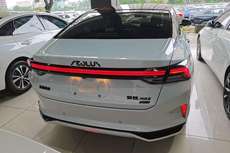 Used Dongfeng Aeolus Yixuan MAX 2023 1.5T Super Cool Trendy Dad Edition Rear