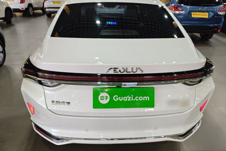 Used Dongfeng Aeolus Yixuan MAX 2023 1.5T Ultra-Stylish Trendsetting Dad Edition Rear