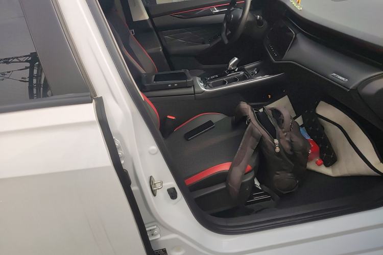 Used Dongfeng Aeolus Yixuan MAX 2023 1.5T Super-Powered Dad Edition Right Front Seat