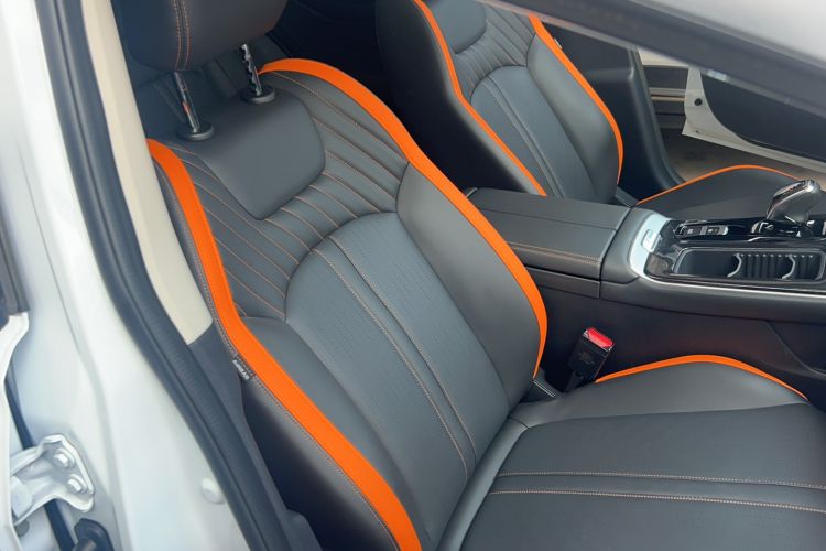 Used Dongfeng Aeolus Yixuan MAX 2023 1.5T Ultra-Stylish Trendsetting Dad Edition Right Front Seat