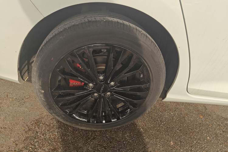 Used Dongfeng Aeolus Yixuan MAX 2023 1.5T Super Cool Trendy Dad Edition Right Rear Wheel Hub