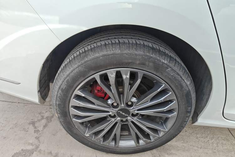 Used Dongfeng Aeolus Yixuan MAX 2023 1.5T Super-Powered Dad Edition Right Rear Wheel Hub
