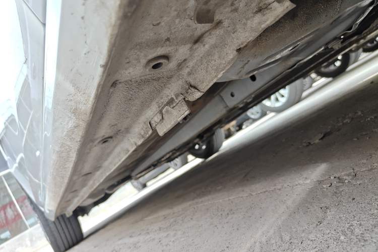 Used Dongfeng Aeolus Yixuan MAX 2023 1.5T Super-Powered Dad Edition Right Side Sill