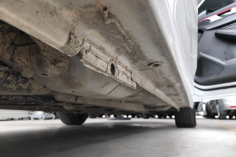 Used Dongfeng Aeolus Yixuan MAX 2023 1.5T Super-Powered Dad Edition Right Side Sill