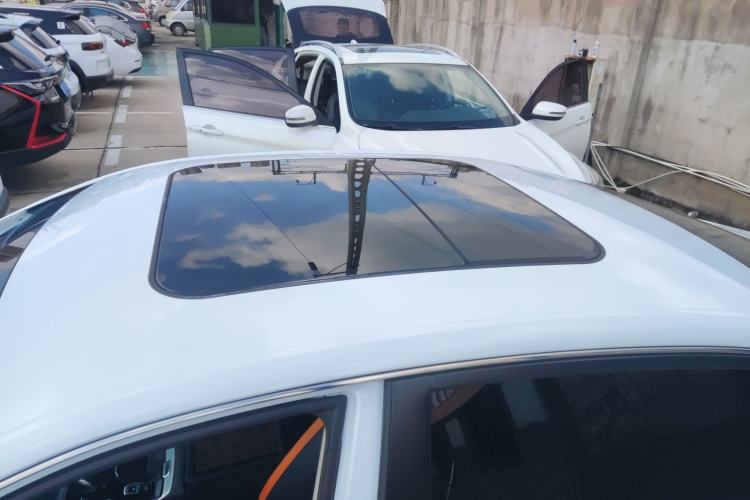 Used Dongfeng Aeolus Yixuan MAX 2023 1.5T Ultra-Stylish Trendsetting Dad Edition Roof