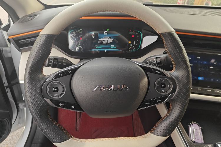 Used Dongfeng Aeolus Yixuan MAX 2023 1.5T Super Cool Trendy Dad Edition Steering Wheel
