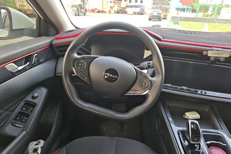 Used Dongfeng Aeolus Yixuan MAX 2023 1.5T Super-Powered Dad Edition Steering Wheel