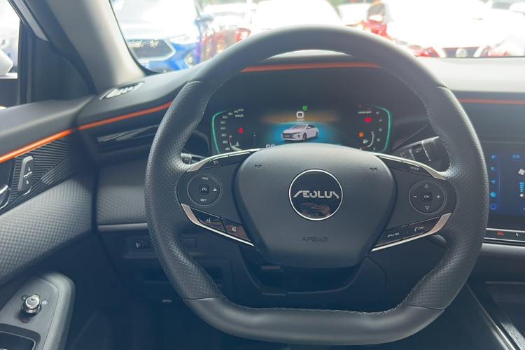 Used Dongfeng Aeolus Yixuan MAX 2023 1.5T Ultra-Stylish Trendsetting Dad Edition Steering Wheel