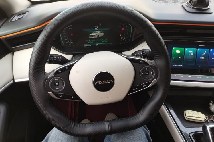 Used Dongfeng Aeolus Yixuan MAX 2023 1.5T Super Cool Trendy Dad Edition Steering Wheel