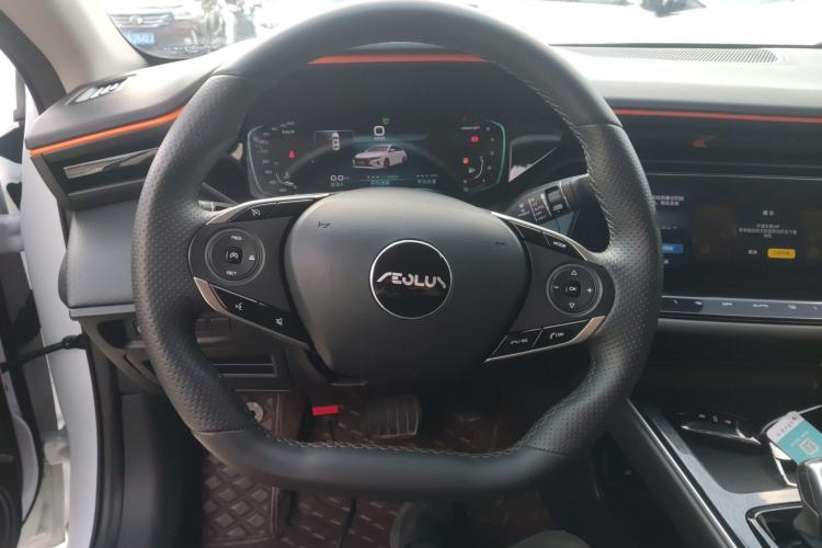Used Dongfeng Aeolus Yixuan MAX 2023 1.5T Ultra-Stylish Trendsetting Dad Edition Steering Wheel